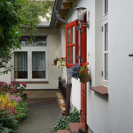Ferienwohnung Hofidyll - Warnemuende Rostock Extérieur photo